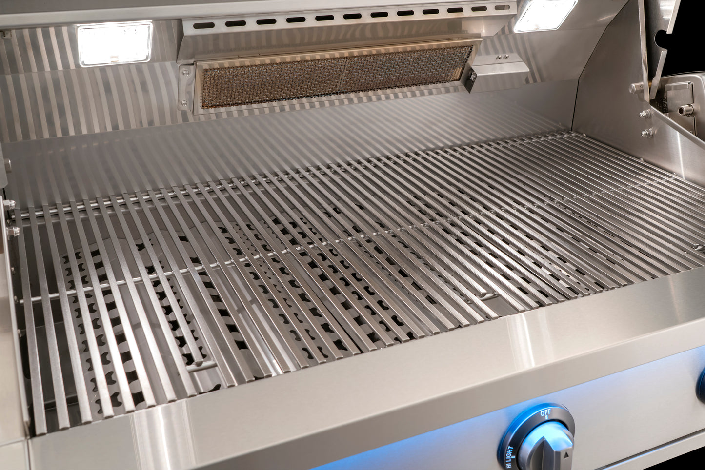The AOG diamond sear cooking grids that allow for better food sear marks. The sears marks trap moisture and juice inside the food making the food taste better.